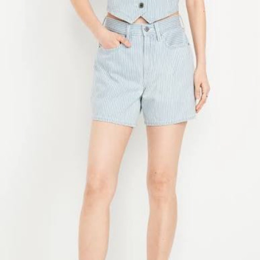Old Navy high rise baggy denim shorts size 14 90s light blue mom shorts
